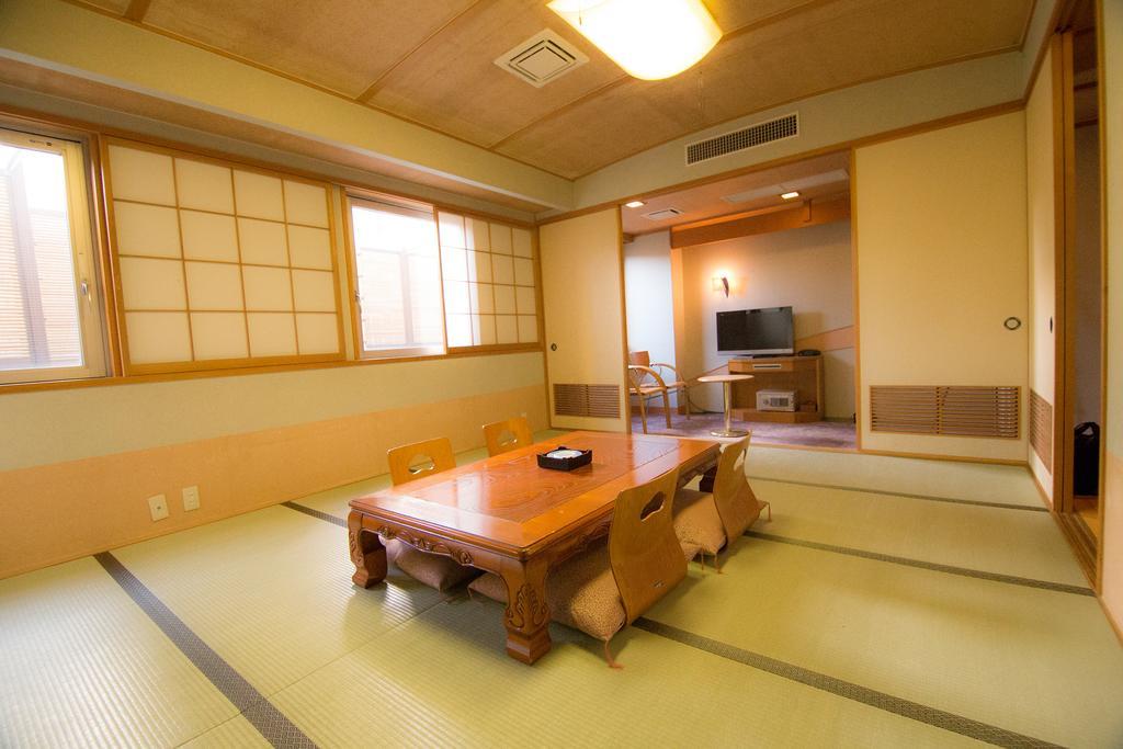 South Breeze Hotel Kochi Kaigetsu Экстерьер фото